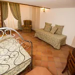 Palazzo Raho 4* 체팔루