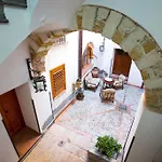 Palazzo Raho 4*