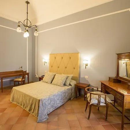 Guest house Palazzo Raho 2*