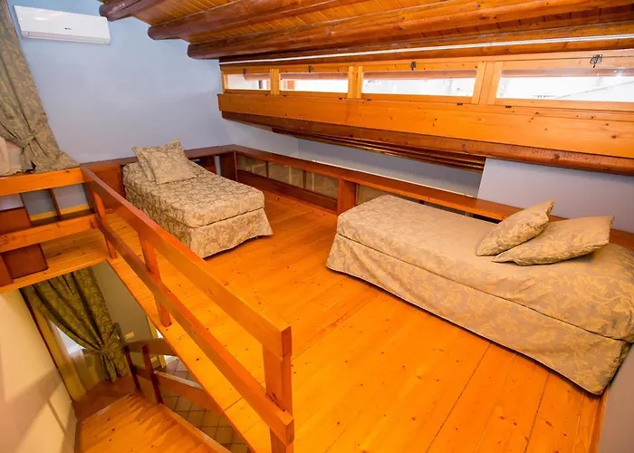 Palazzo Raho بيت ضيافة 4*