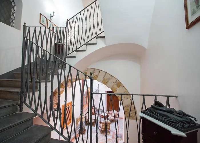 بيت ضيافة Palazzo Raho تْشيفالو