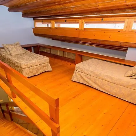 Palazzo Raho צ'פאלו