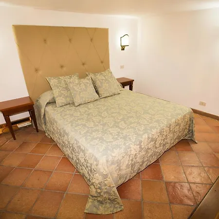 Palazzo Raho 4*
