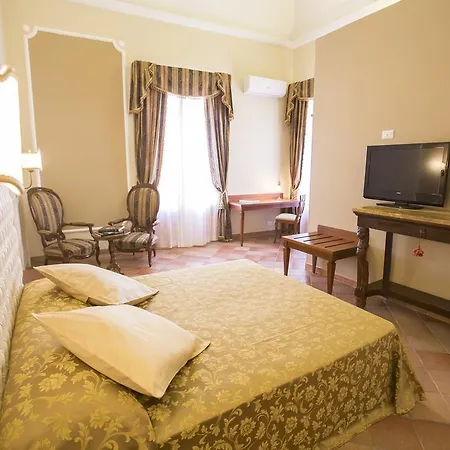 Palazzo Raho 4*