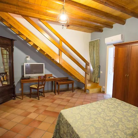 Palazzo Raho 4*